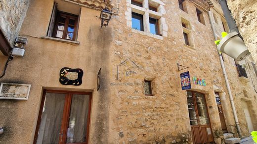 Luxus-Haus in Saint-Guilhem-le-Désert, Hérault