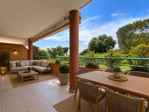 Apartment in Saint-Raphaël, Var