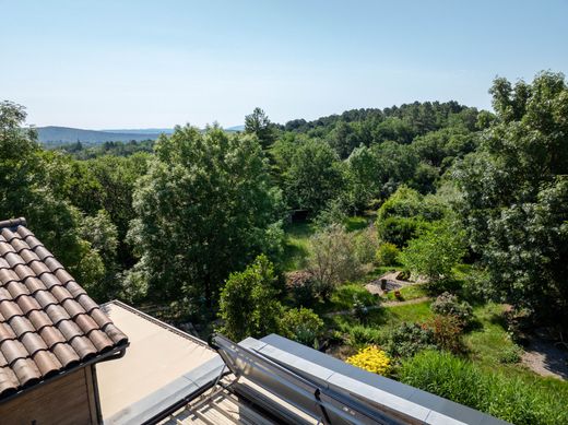Luxus-Haus in Vinezac, Ardèche