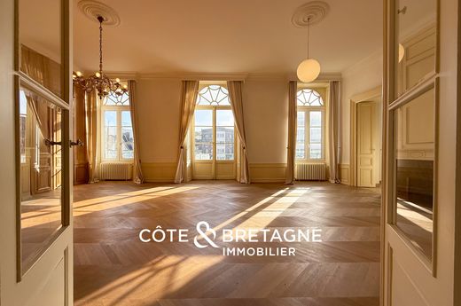 Apartment in Saint-Brieuc, Côtes-d'Armor