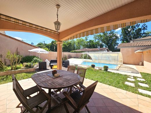 Luxury home in Léognan, Gironde