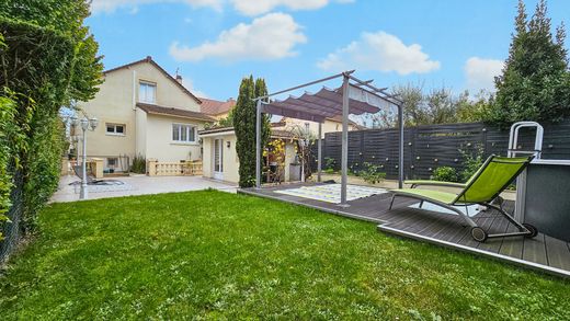Luxury home in Houilles, Yvelines