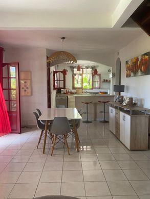 Luxe woning in Le Gosier, Guadeloupe