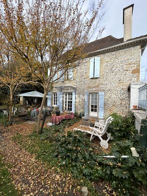 Maison de luxe à Nay, Pyrénées-Atlantiques