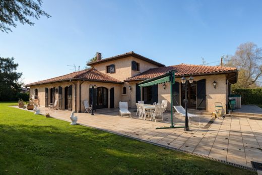 Villa a Genas, Rhône
