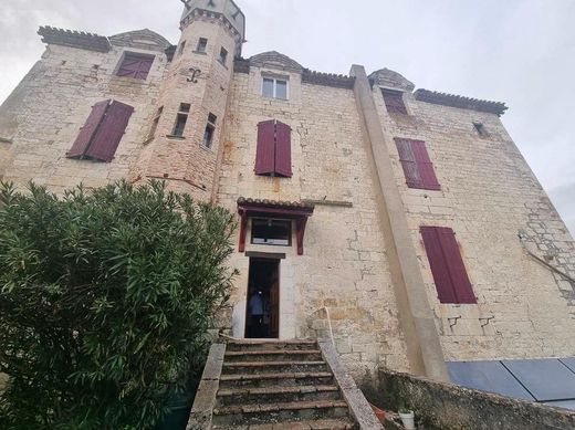 Zamek w Caussade, Tarn-et-Garonne