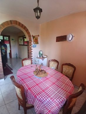 Luxe woning in Le Diamant, Martinique