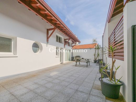 Apartment / Etagenwohnung in Biarritz, Pyrénées-Atlantiques