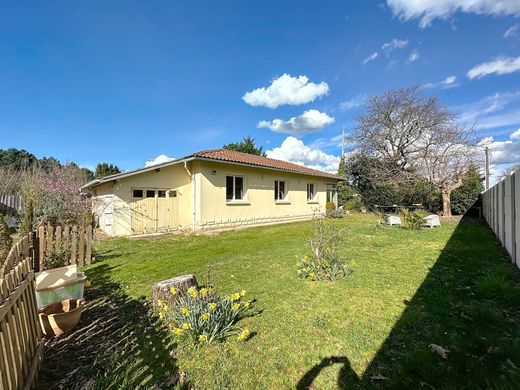 Luxury home in Audenge, Gironde