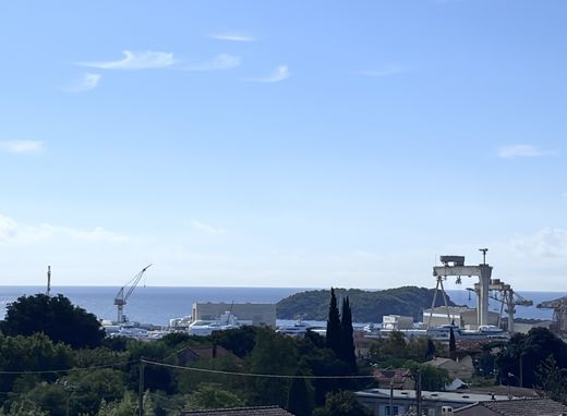Apartment in La Ciotat, Bouches-du-Rhône