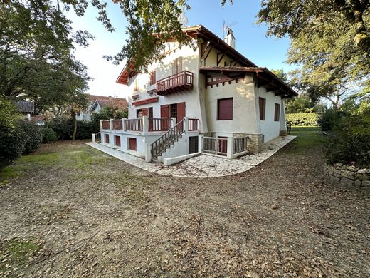 Villa à La Teste-de-Buch, Gironde