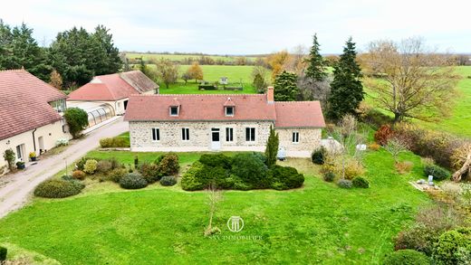 Luxury home in Moulins, Allier