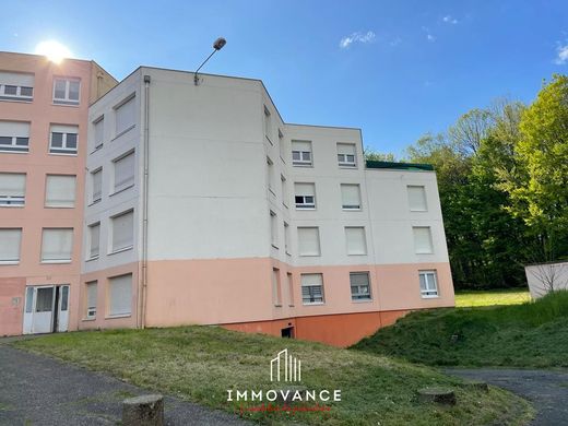 Apartment / Etagenwohnung in Forbach, Moselle