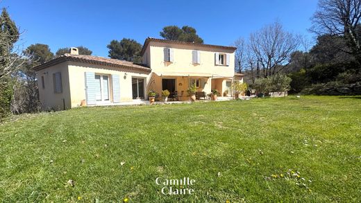 Luxury home in Trets, Bouches-du-Rhône