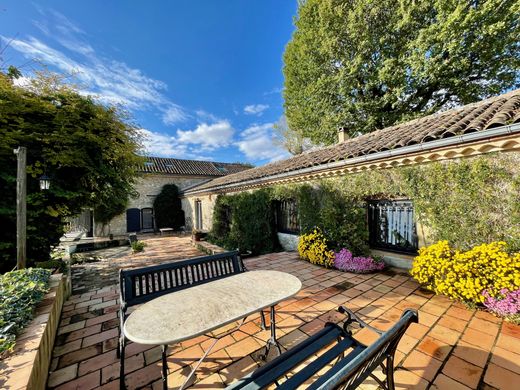 Luxury home in Beaugas, Lot-et-Garonne