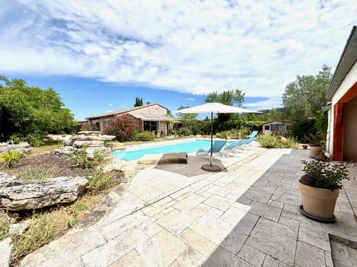 ‏וילה ב  Vaison-la-Romaine, Vaucluse