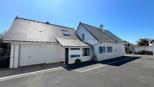 Urville-Nacqueville, Mancheの高級住宅