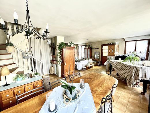 Luxury home in Tremblay-en-France, Seine-Saint-Denis