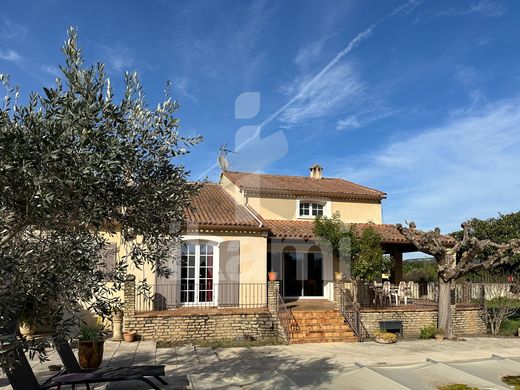 Luxury home in Tresques, Gard