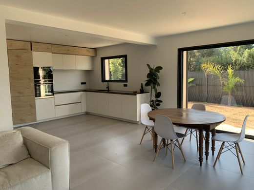 Casa di lusso a Ollioules, Var