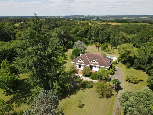 Luxury home in Nogaro, Gers