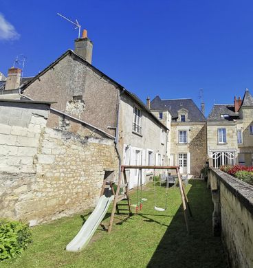 Bourgueil, Indre-et-Loireの高級住宅