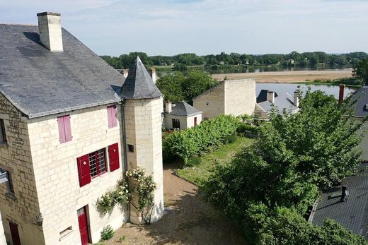 Candes-Saint-Martin, Indre-et-Loireの高級住宅