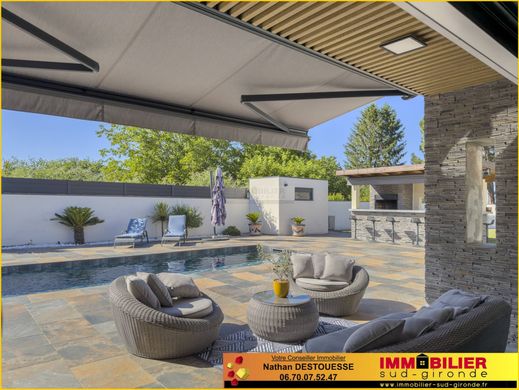 Villa in Illats, Gironde