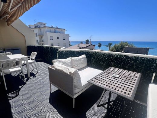 Apartment in Saint-Laurent-du-Var, Alpes-Maritimes