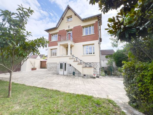 豪宅  Provins, Seine-et-Marne