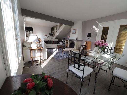 Luxury home in Margency, Val d'Oise