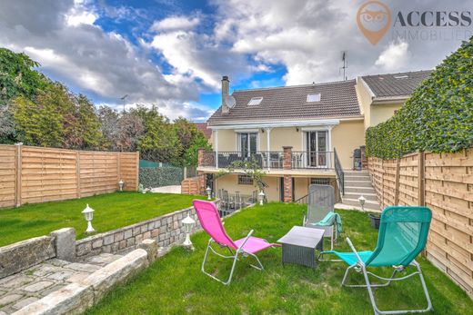 Luxe woning in Montigny-lès-Cormeilles, Val d'Oise