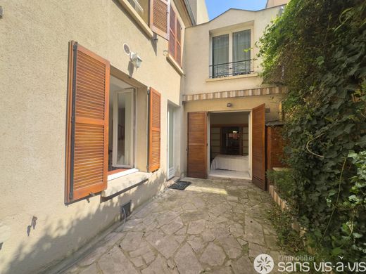 Puteaux, Hauts-de-Seineの高級住宅