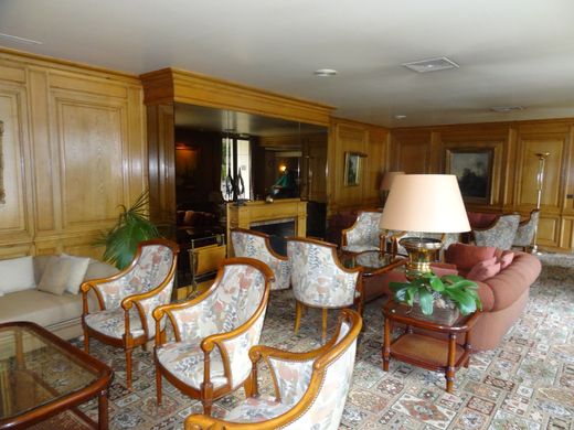 Appartamento a Neuilly-sur-Seine, Hauts-de-Seine