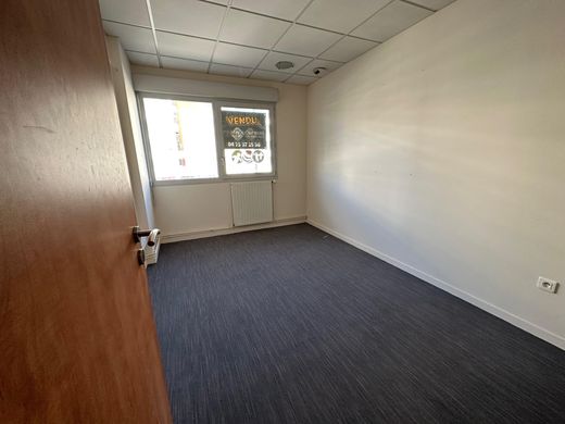 Office in Clermont-Ferrand, Puy-de-Dôme