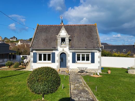 Luxury home in Saint-Cast-le-Guildo, Côtes-d'Armor