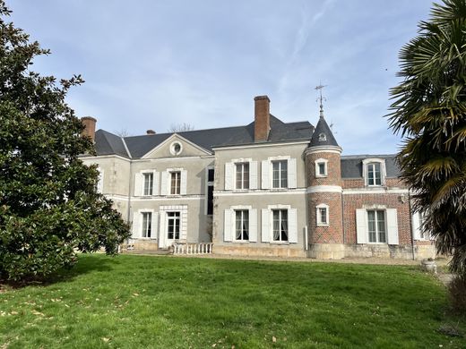 Nogent-sur-Vernisson, Loiretの高級住宅