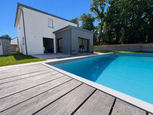 Villa in Hennebont, Morbihan