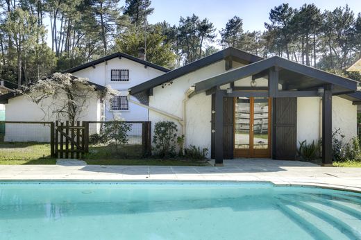 Luxury home in Soorts, Landes