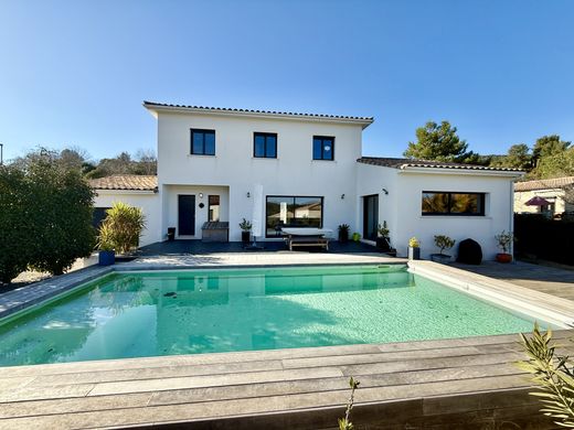 Villa a Vailhauquès, Hérault