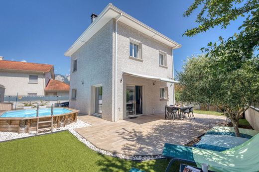 Luxury home in Le Versoud, Isère