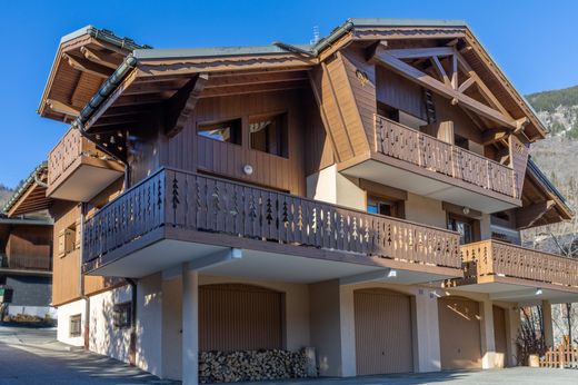 Maison de luxe à Bozel, Savoie