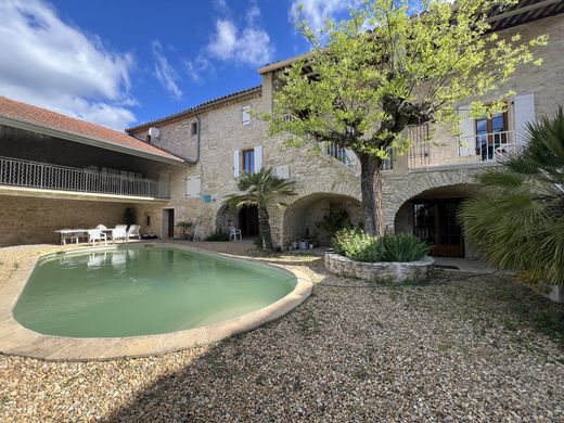 Casa di lusso a Castelnau-Valence, Gard
