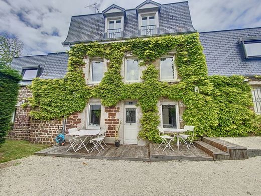 منزل ﻓﻲ Yquelon, Manche