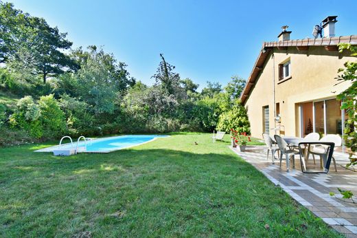 Luxury home in Orcines, Puy-de-Dôme
