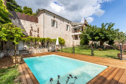 Πολυτελή κατοικία σε Penne-d'Agenais, Lot-et-Garonne