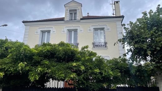 منزل ﻓﻲ Neuilly-Plaisance, Seine-Saint-Denis