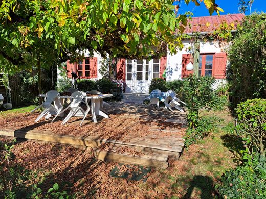 Luxus-Haus in Lège-Cap-Ferret, Gironde