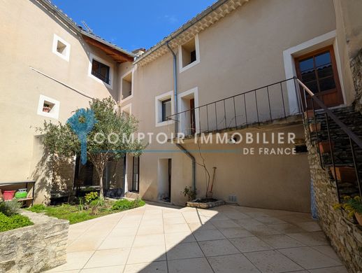 Luxe woning in Lagnes, Vaucluse
