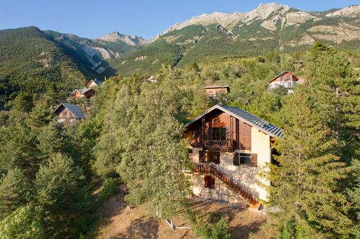 Luxury home in Saint-Crépin, Hautes-Alpes